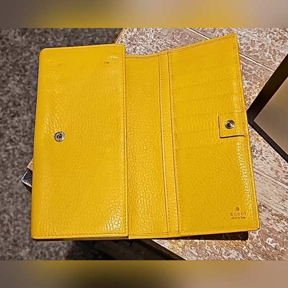 🔥💯AUTHENTIC GUCCI PEBBLED LEATHER SWING CONTINENTAL WALLET - Picture 8 of 16